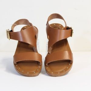 Bella Vita Womens 2B9T Slingback Leather Tan Open Toe Casual Flat Sandals